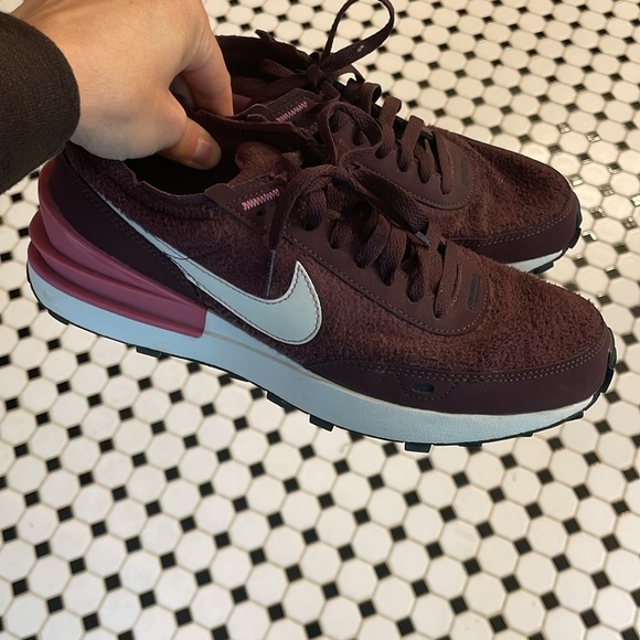 Nike Waffle One SE - Picture 3 of 12